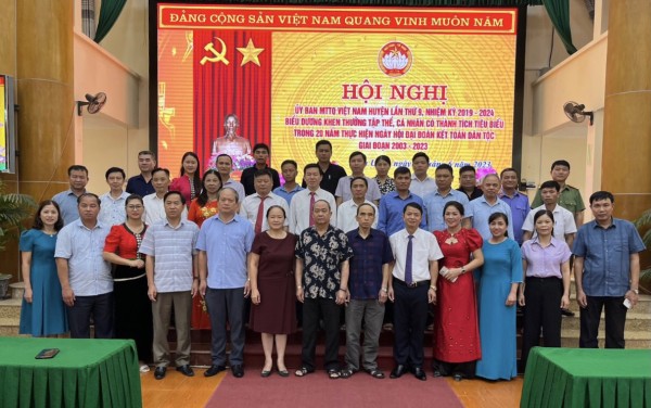 Uỷ ban MTTQ Việt Nam xổ số trực tuyến minh ngọc
 Sơ kết hoạt động 6 tháng đầu năm, tổng kết 20 năm tổ chức Ngày hội đại đoàn kết các dân tộc